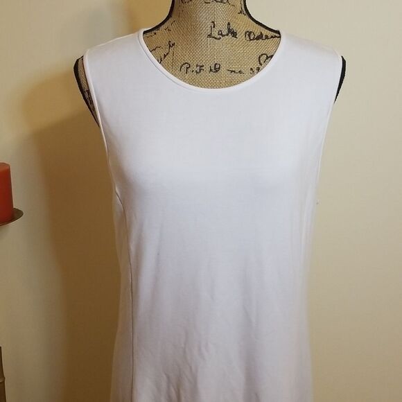 T Tahari white shift dress with flouncy hem sz Large - Picture 4 of 9